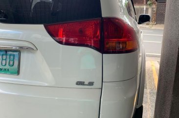 Sell White Mitsubishi Montero in Manila