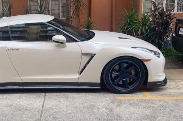 Pearl White Nissan GT-R 2011 for sale in Pasig