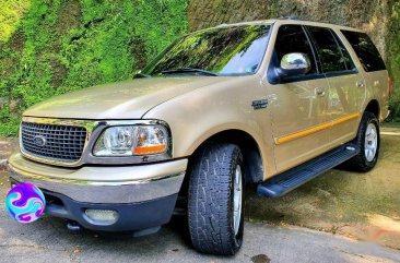 Sell Beige Ford Expedition in Pasig