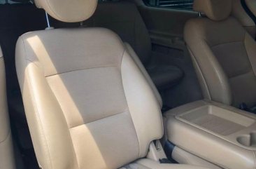 Sell Silver Hyundai Starex 2015 in Manila