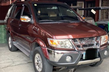 Selling Red Isuzu Sportivo 2010 in Caloocan