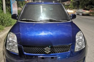 Selling Blue Suzuki Swift 2009 in Lipa