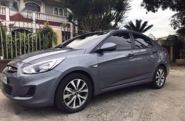 Selling Silver Hyundai Accent 2017 in Manila