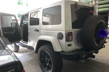 Selling Silver Jeep Wrangler 2011 in Manila