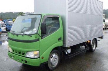 Selling Green Toyota Dyna in Quezon City