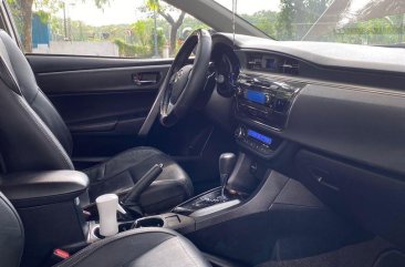 Brown Toyota Corolla altis 2015 for sale in Manila