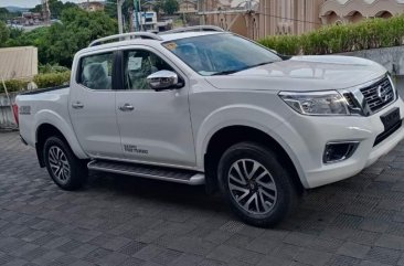 Selling Pearl White Nissan Navara in Quezon City