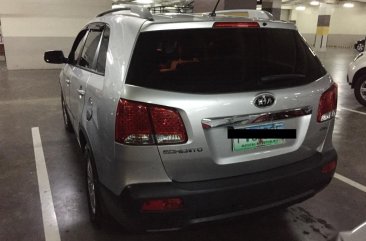 Silver Kia Sorento 2010 for sale in Manila