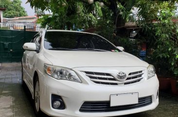 Sell Pearl White 2011 Toyota Corolla Altis in Manila