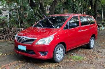 Red Toyota Innova 2012 for sale in Manila