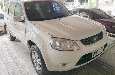 White Ford Escape 2011 for sale in Manila