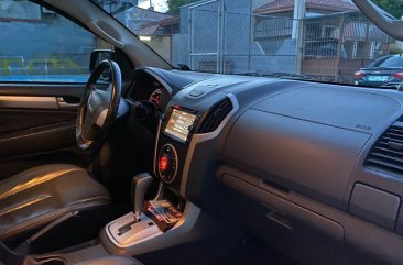 Sell Red 2017 Isuzu Mu-X in Parañaque