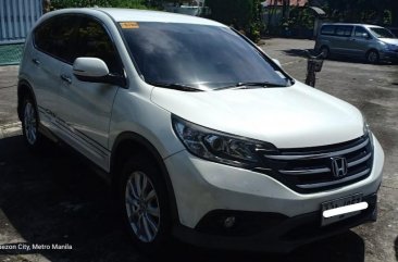 White Honda Cr-V 2015 for sale in Quezon City