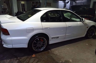 White Mitsubishi Galant Shark 2000 in Manila