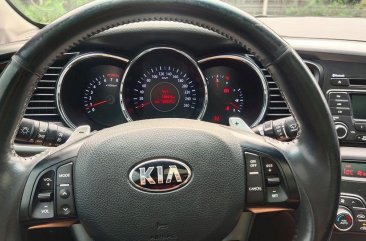 Selling Brightsilver Kia Optima 2013 in Manila