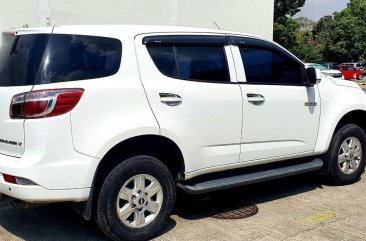 Selling White Chevrolet Trailblazer 2014 in Rizal