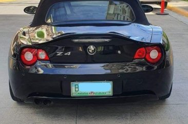 Black BMW Z4 2005 at 45000 km for sale in Parañaque