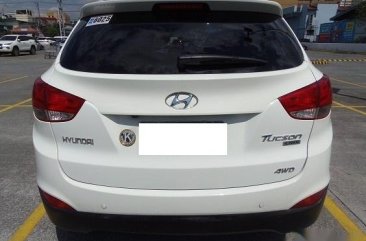 White Hyundai Tucson 2012 for sale in Manila