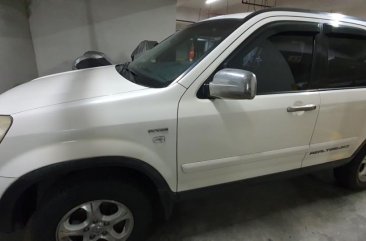 Sell White 2004 Honda Cr-V in Manila