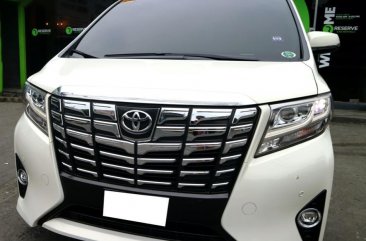 Selling White 2016 Toyota Alphard in Paranaque