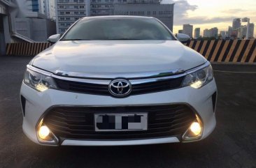 Sell White 2015 Toyota Camry in Parañaque