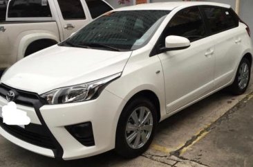Pearl White Toyota Yaris 2017 for sale in Las Piñas