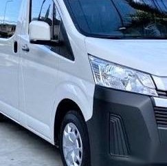 NewLook Buy 2020 Hiace Commuter DIESEL Deluxe Premium MT SAVE 500K Manual