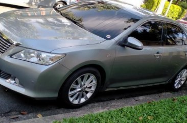 Selling Silver Toyota Camry 2014 in Makati
