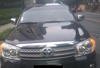 Sell Black 2008 Toyota Fortuner in Manila