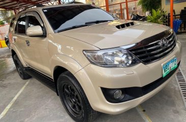 Selling Beige Toyota Fortuner 2013 in Parañaque