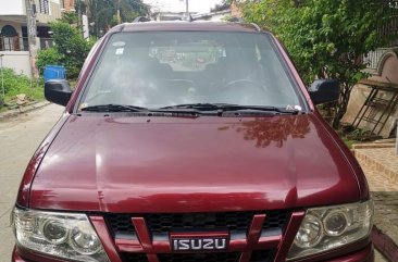 Sell Red 2013 Isuzu Crosswind in Marilao