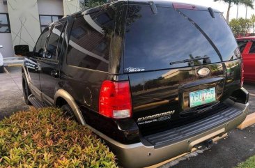 Selling Black Ford Expedition 2004 in Imus