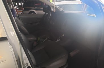 Silver Toyota Innova 2006 for sale in Malabon City