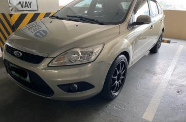 Selling Silver Ford Focus 2010 in Makati