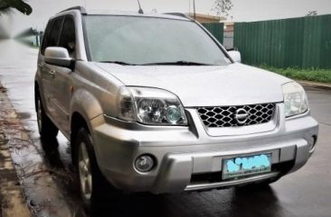 Selling Silver Nissan X-Trail 2008 in Lipa