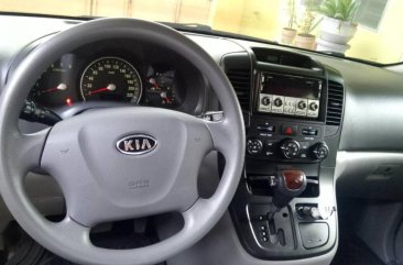 Selling Silver Kia Carnival 2010 in Parañaque