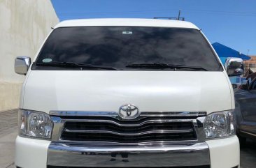 Pearlwhite Toyota Hiace Super Grandia 2018 for sale in Manila