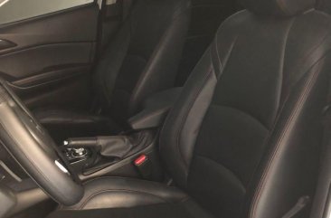 Pearlwhite Mazda 3 2015 for sale in Manila