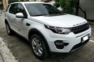 White Land Rover Discovery 2018 for sale in Quezon