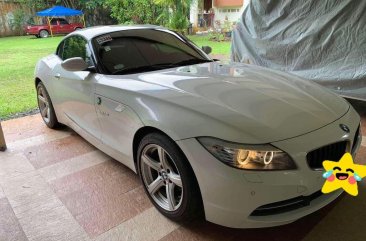 White BMW Z4 2.3i 2012 for sale in Lipa