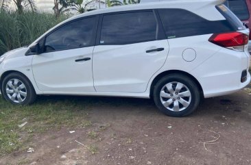 Selling White Honda Mobilio 2018 in Calamba