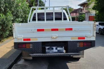 White Isuzu D-Max 2017 for sale in Quezon