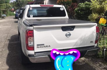 Selling White Nissan Navara Calibre 2015 in Binan