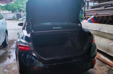 Selling Black Toyota Corolla 2017 in Pasig