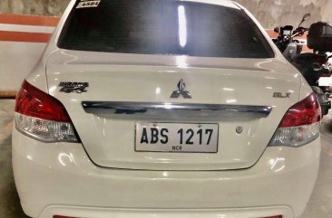 Selling White Mitsubishi Mirage 2015 in Makati