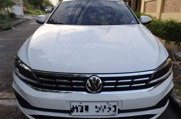 Selling White Volkswagen Lamando 2019 in Pasay