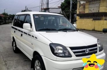 Selling White Mitsubishi Adventure 2014 in Las Piñas