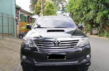 Selling Silver Toyota Fortuner 2013 in Quezon