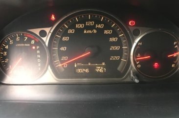 Selling Black Honda CR-V 2005 in Manila