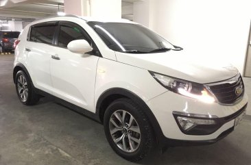 White Kia Sportage 2015 for sale in Quezon